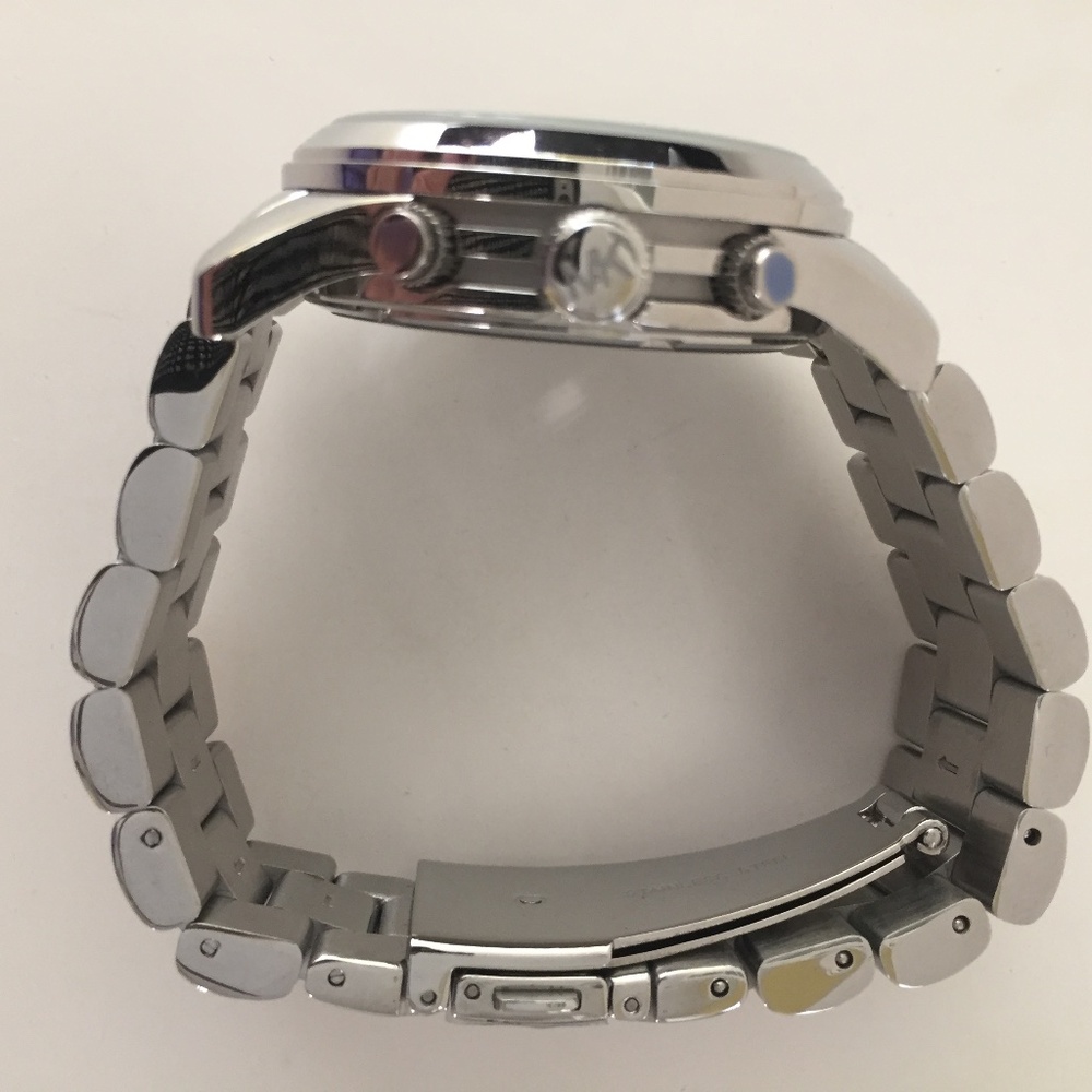 Michael Kors Classic Stainless Runway Chronograph Watch/MK5304/NEW IN BOX!!! - Picture 3 of 9